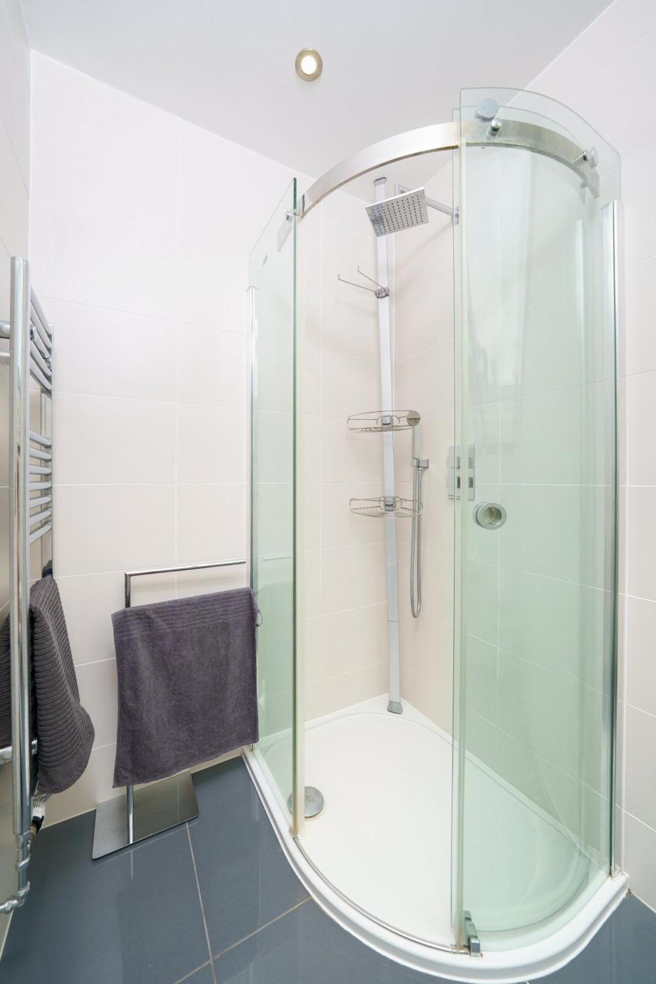 En-Suite Room In Zone 1 伦敦 外观 照片
